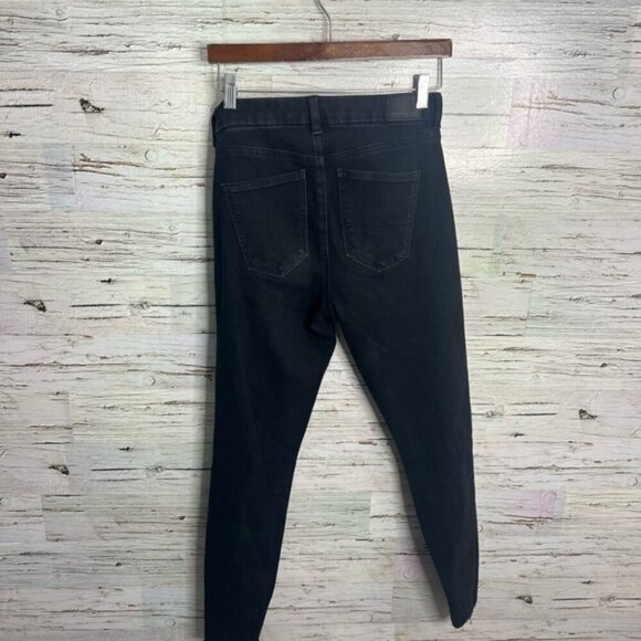 American eagle curvy super  high rise jegging black distressed size 4 - Picture 10 of 11